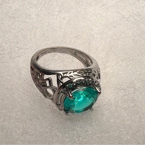 Vintage Green Gemstone Fashion Ring Size 6 Marked S925 Filigree Band Open Back - Picture 2 of 10